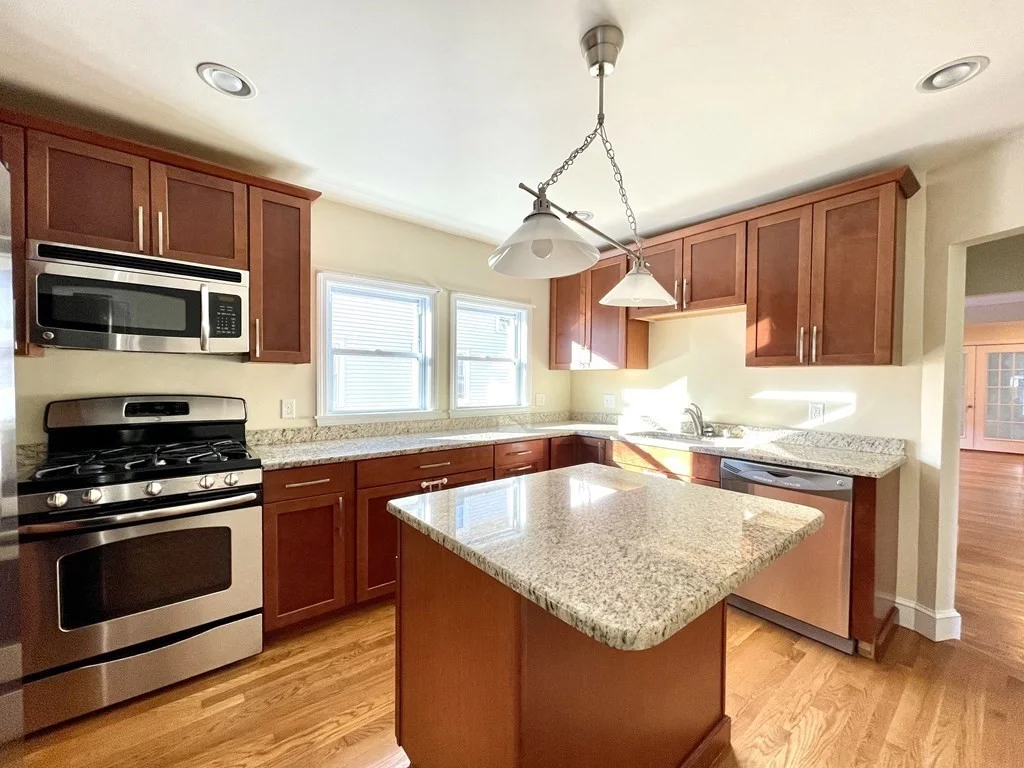 32 Unity Ave, Belmont