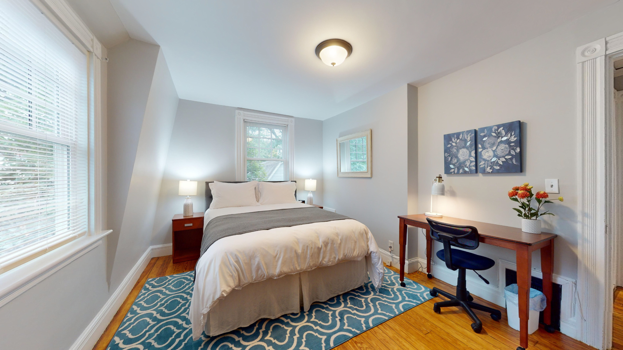 16 Linder Ter, Hunnewell Hill