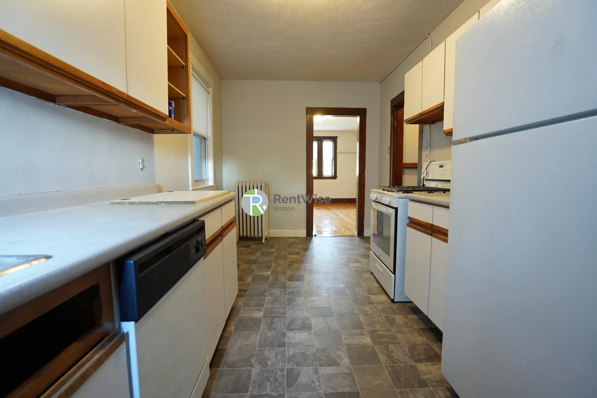 90 Cypress St, Emerson Gardens