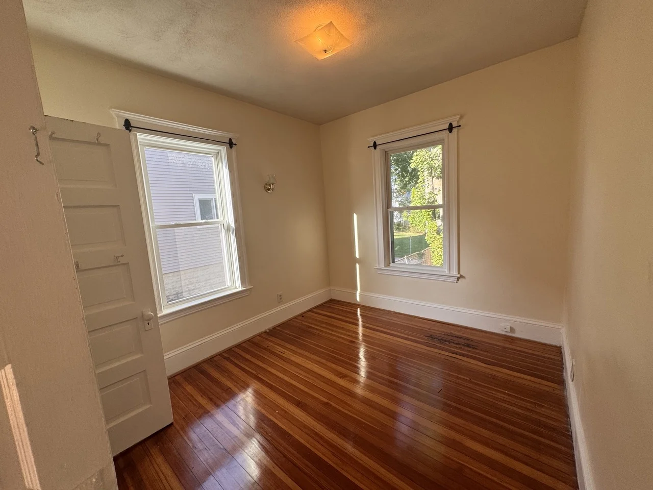 44 Wilson Ave, Belmont