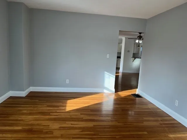 27 Pleasant St, Middleton