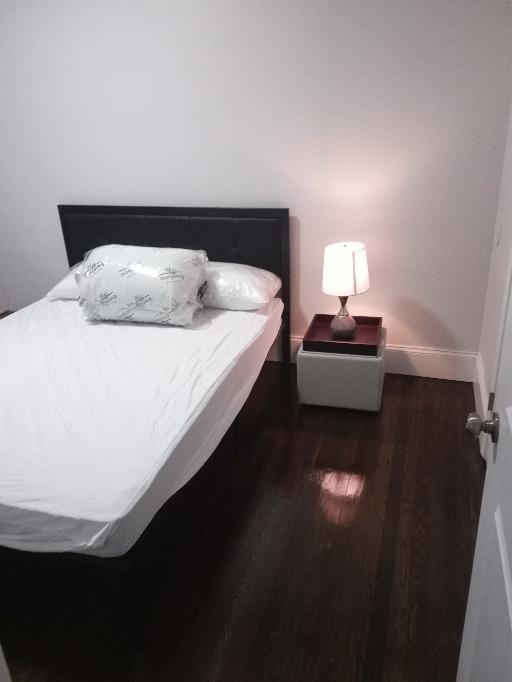 3 bed, 1 bath apartment for rent at 16 Clearway St Unit 2, Back Bay — photo 6 of 8