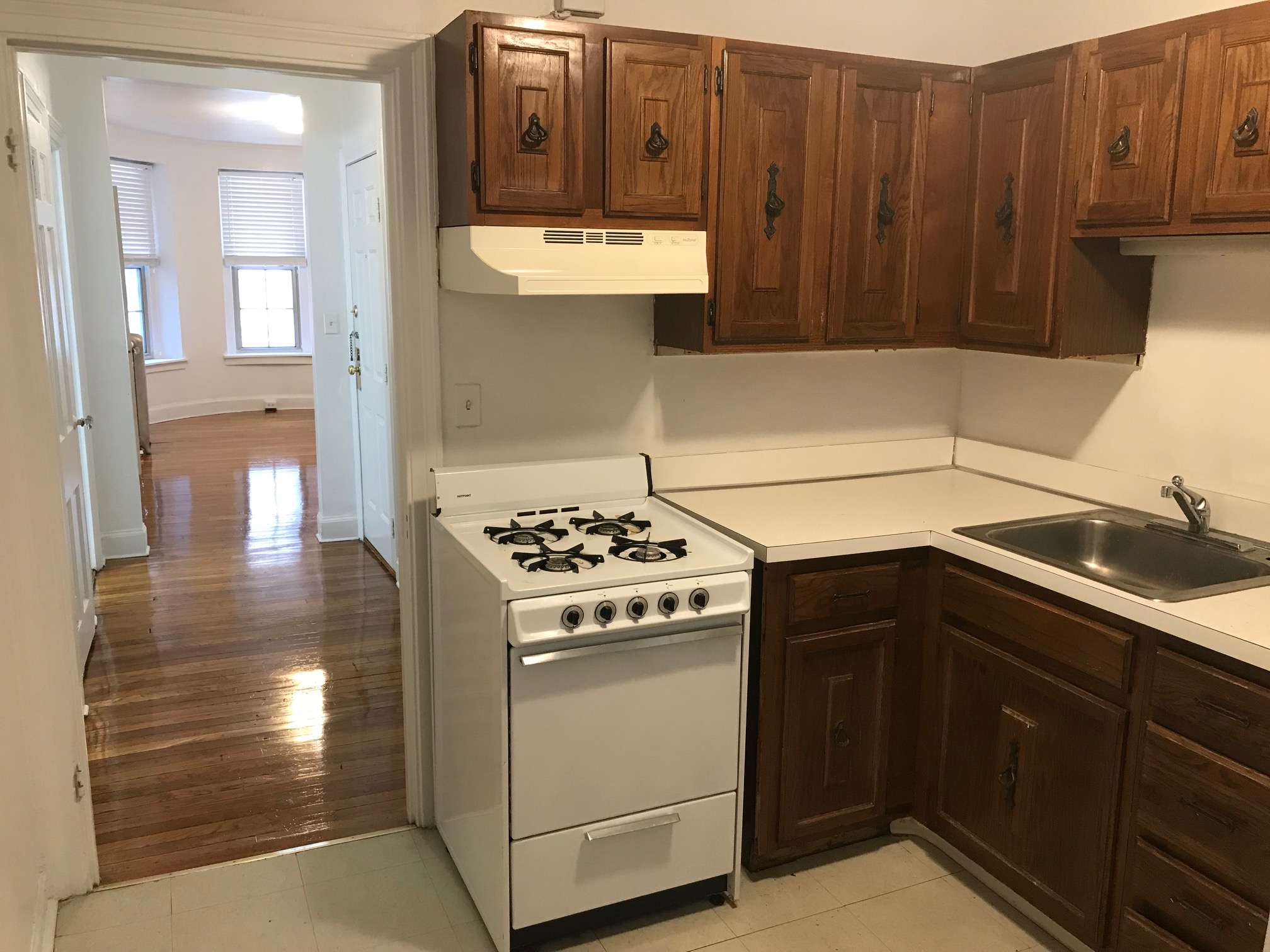 2 bed, 1 bath apartment for rent at 52 Clearway St Unit 1, Back Bay — photo 7 of 10