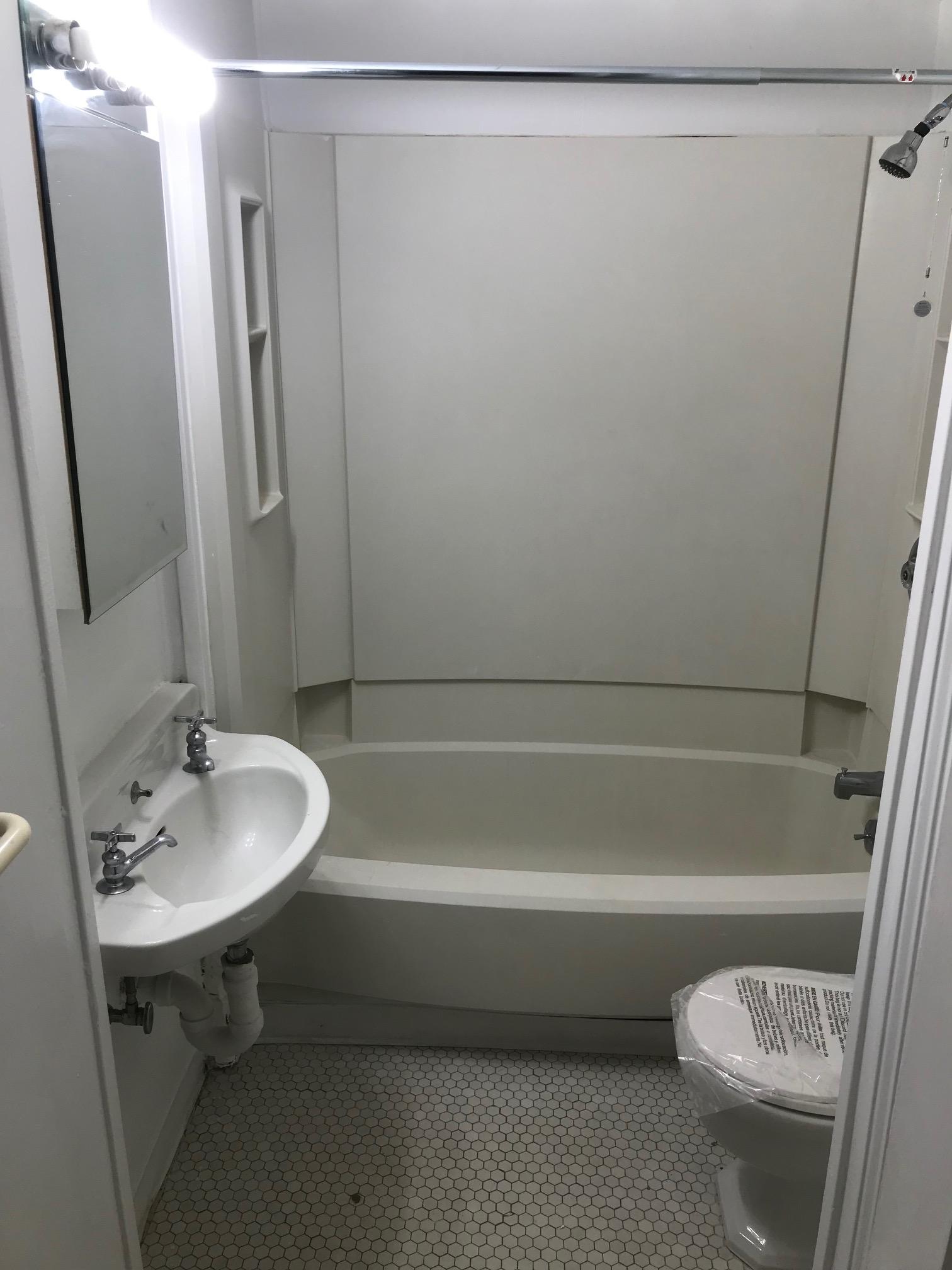 2 bed, 1 bath apartment for rent at 52 Clearway St Unit 1, Back Bay — photo 9 of 10