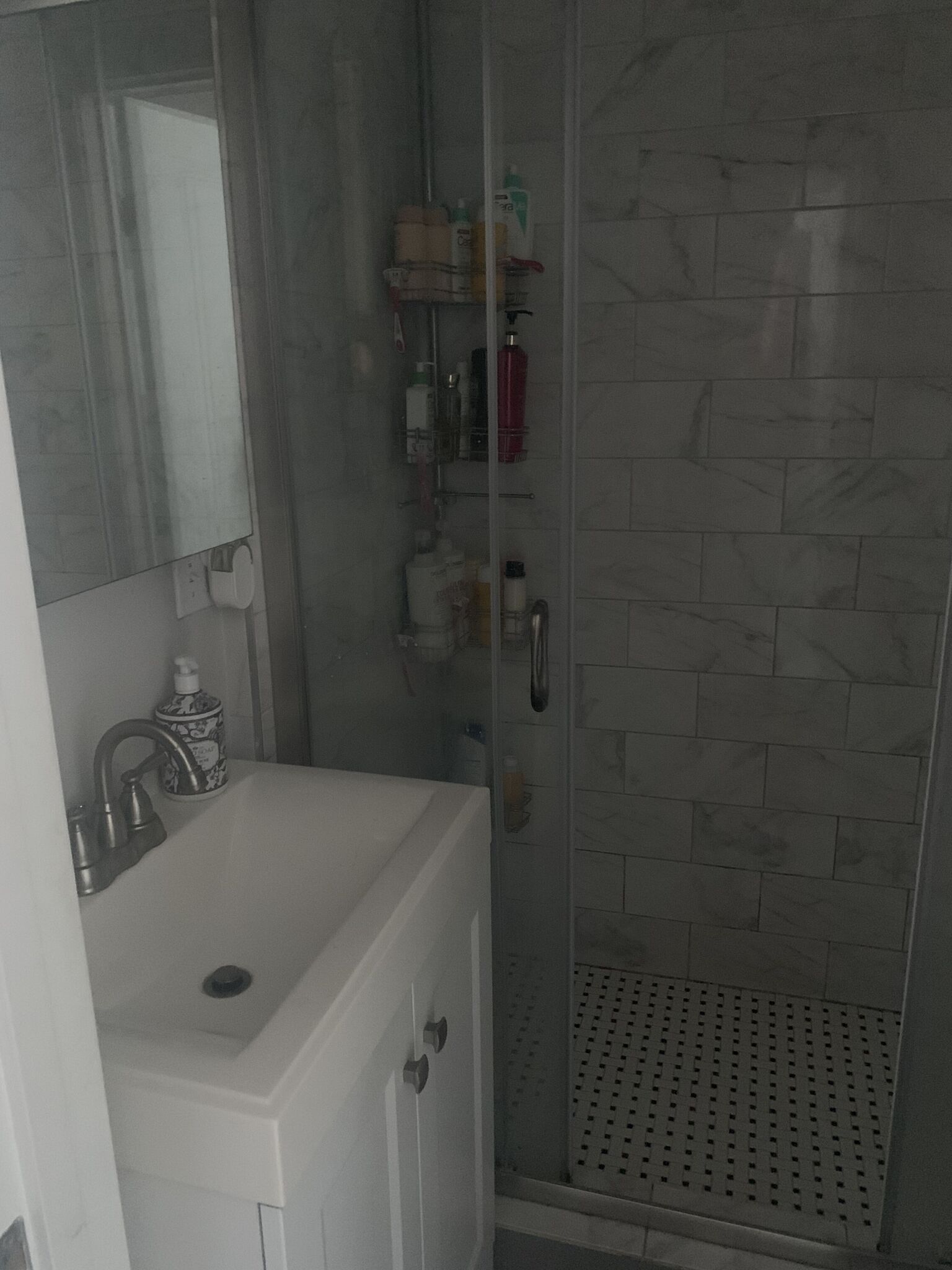 3 bed, 1 bath apartment for rent at 60 Clearway Unit 3, Back Bay — photo 4 of 7