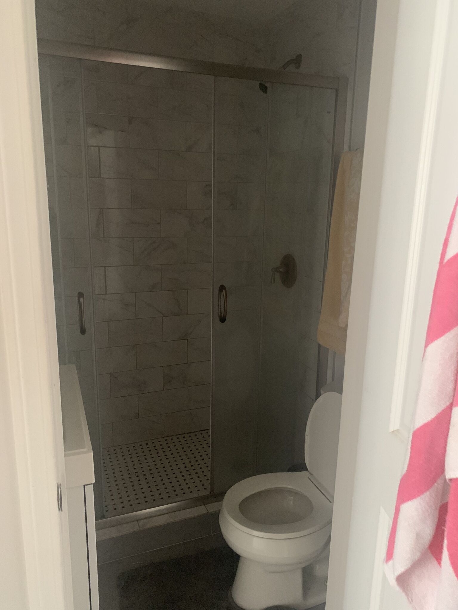 3 bed, 1 bath apartment for rent at 60 Clearway Unit 3, Back Bay — photo 5 of 7