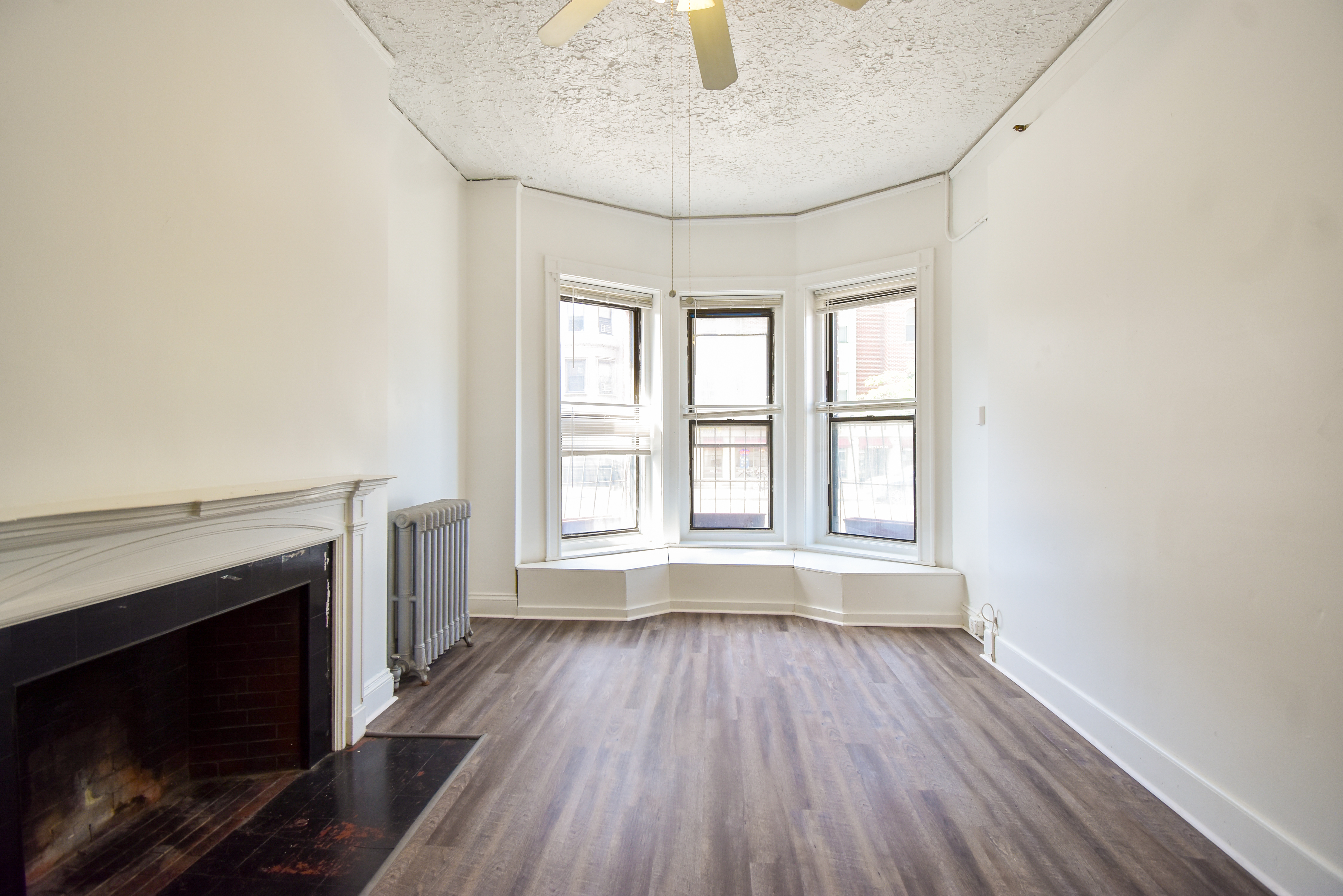 2 split bed, 1 bath apartment for rent at 91 Westland Ave Unit 100, Fenway — photo 8 of 15