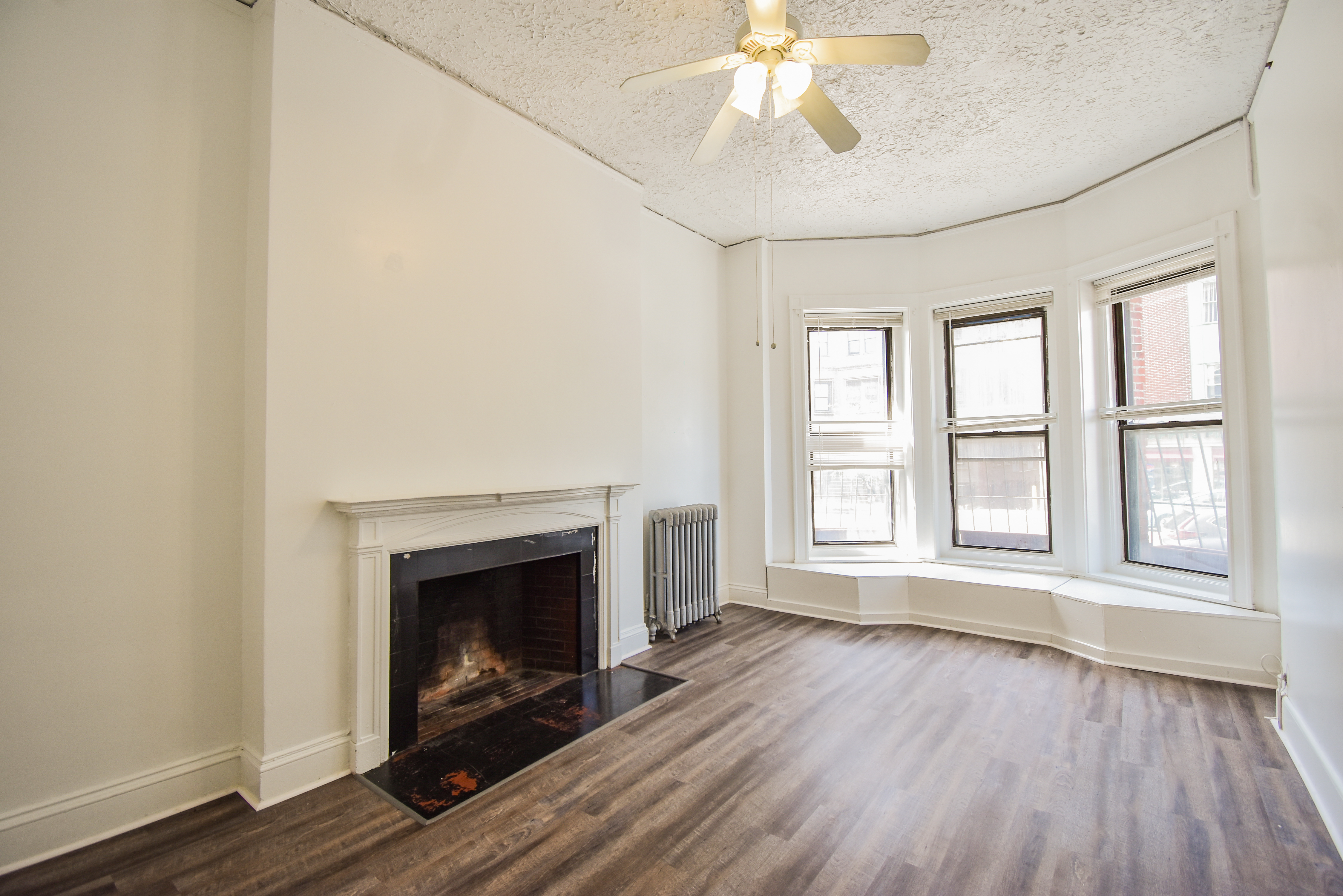 2 split bed, 1 bath apartment for rent at 91 Westland Ave Unit 100, Fenway — photo 1 of 15