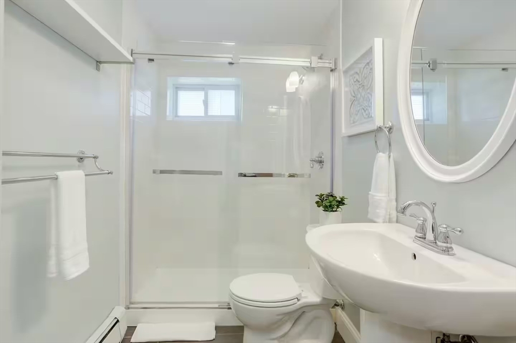 134 Newbury Ave, Quincy