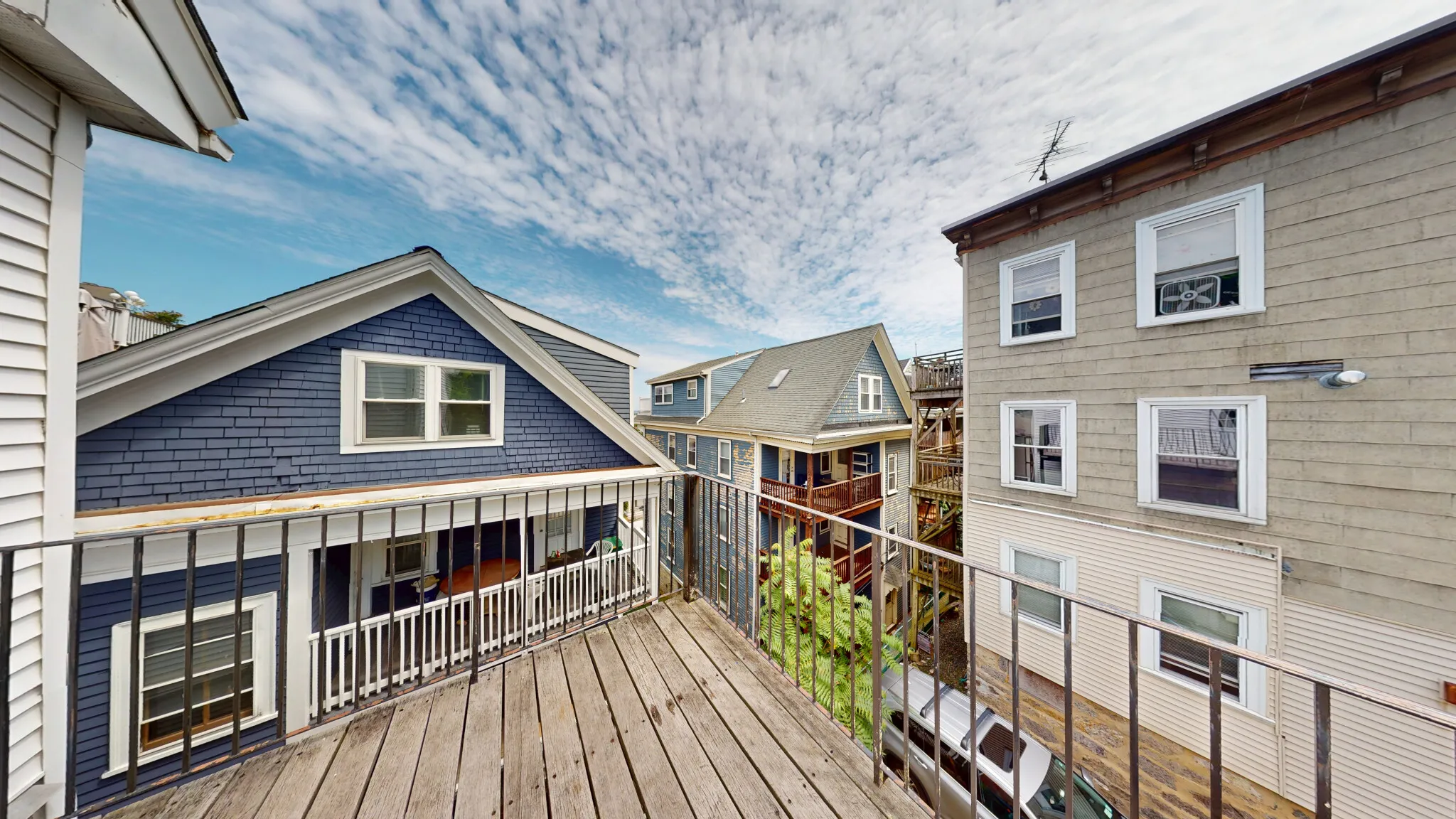 8 Sunset St, Mission Hill