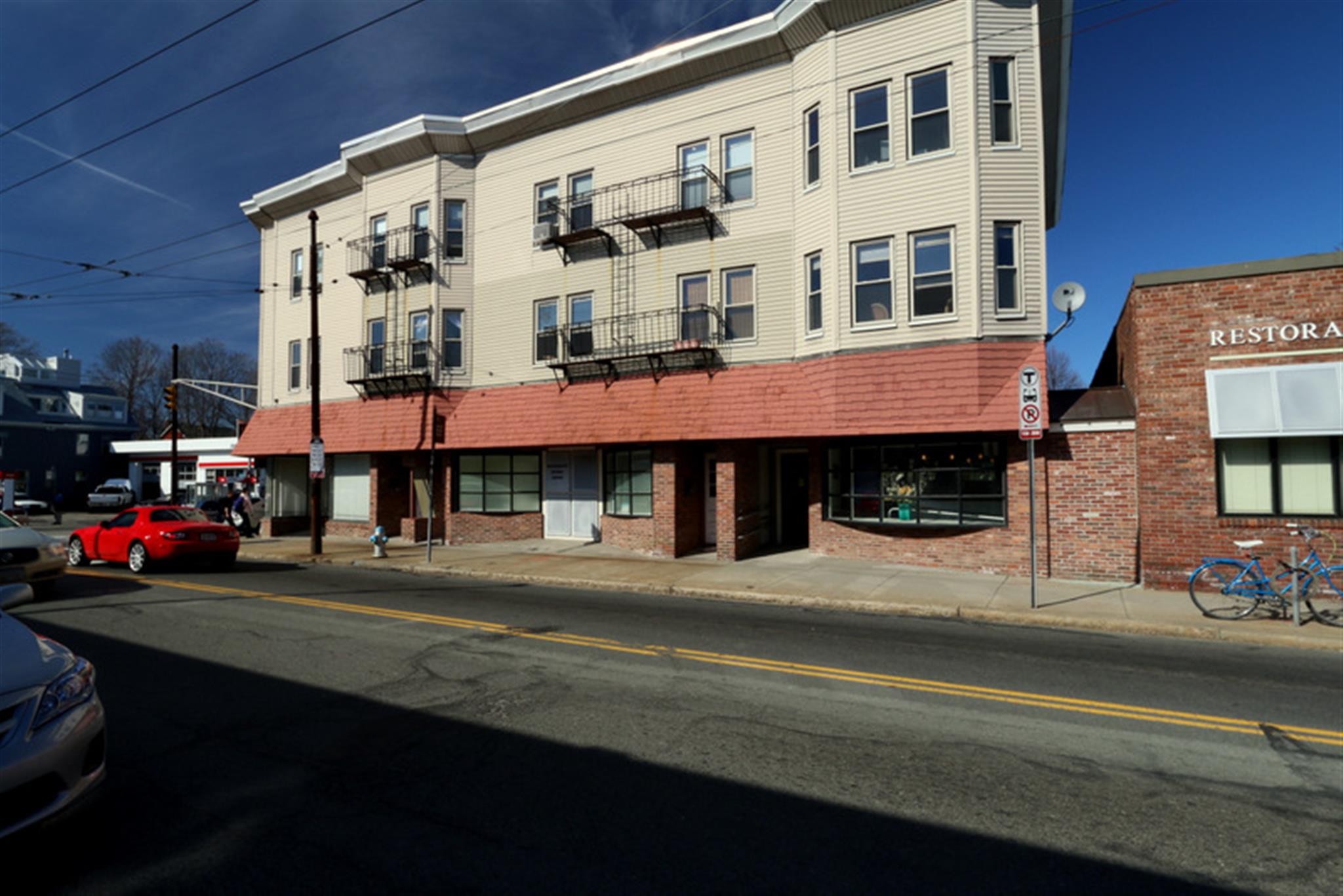 195 Concord Ave, Neighborhood Nine