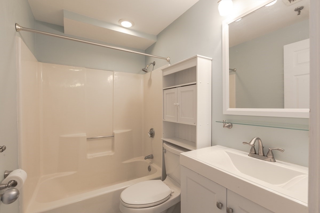 118 Tudor St, South Boston