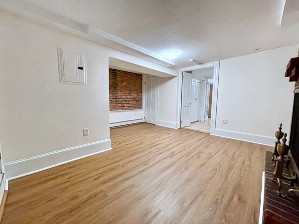 95 W Cedar St, Beacon Hill