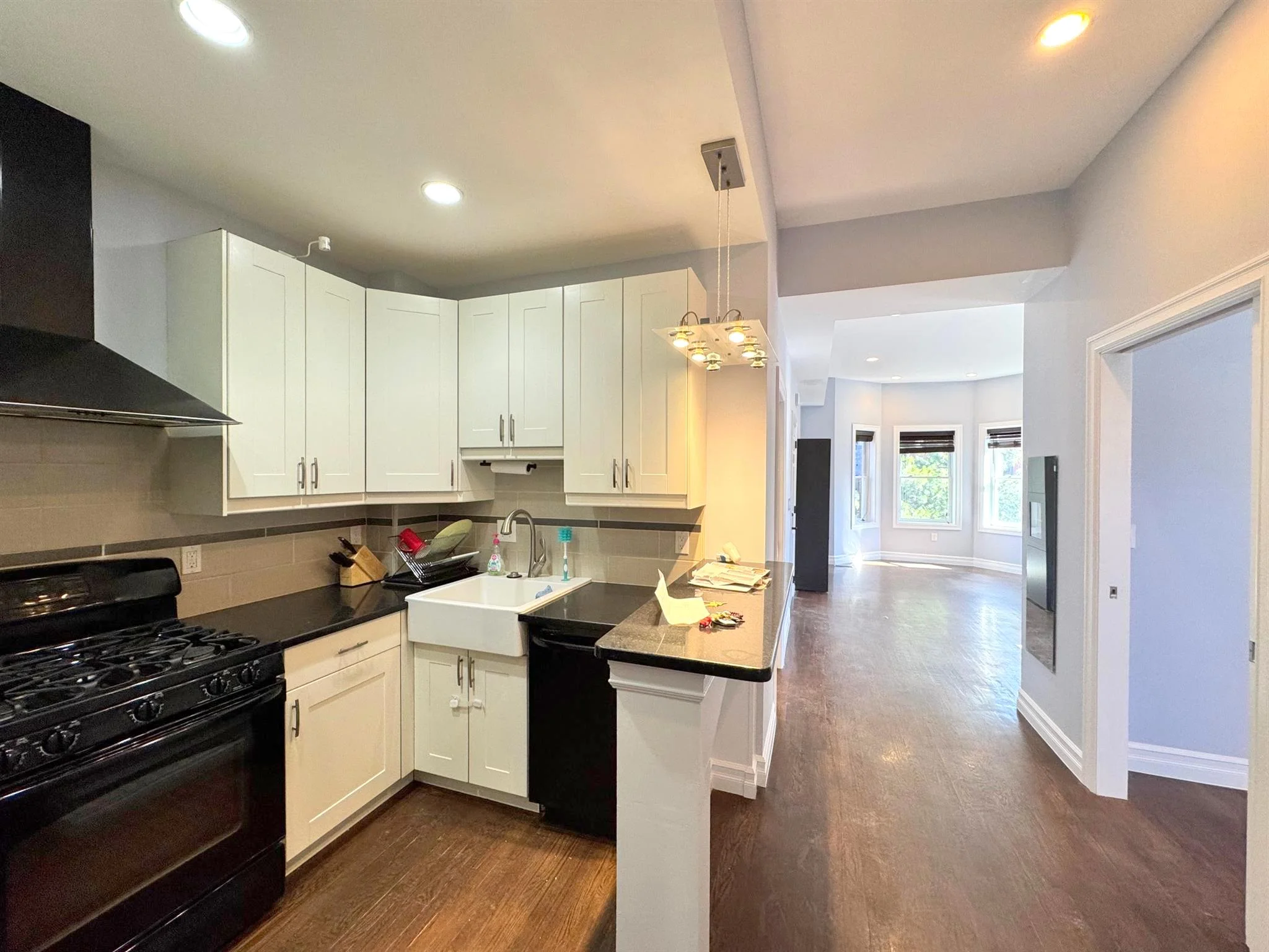 8 Cross Street East, East Somerville