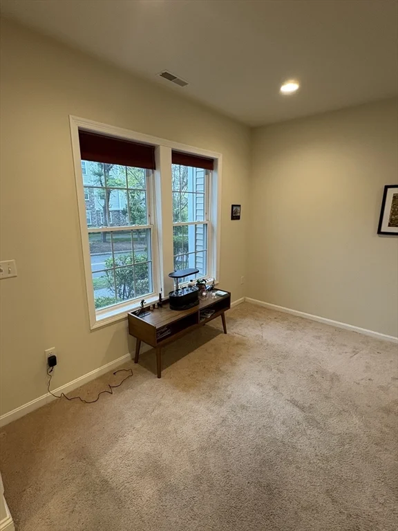 33 Jacob Way, Reading