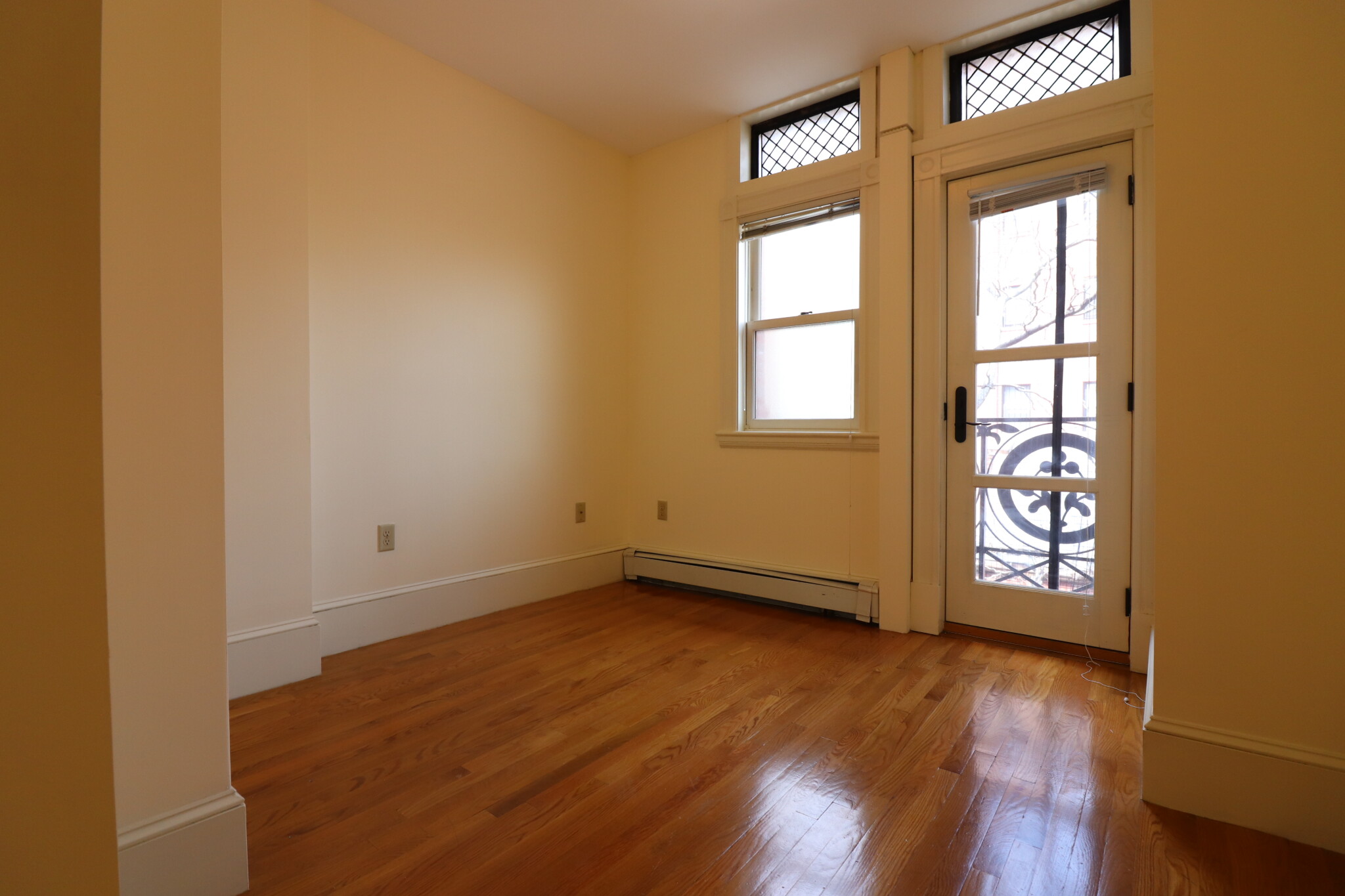 195 Commonwealth Ave, Back Bay