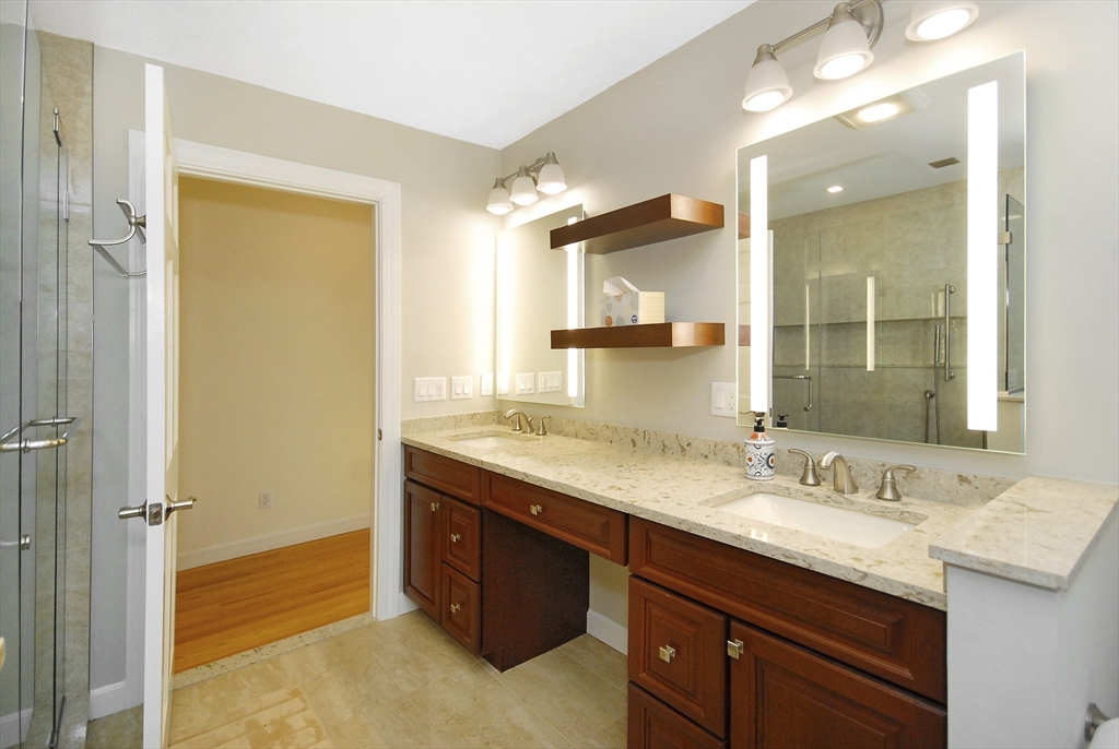 20 Blossom St, Lexington