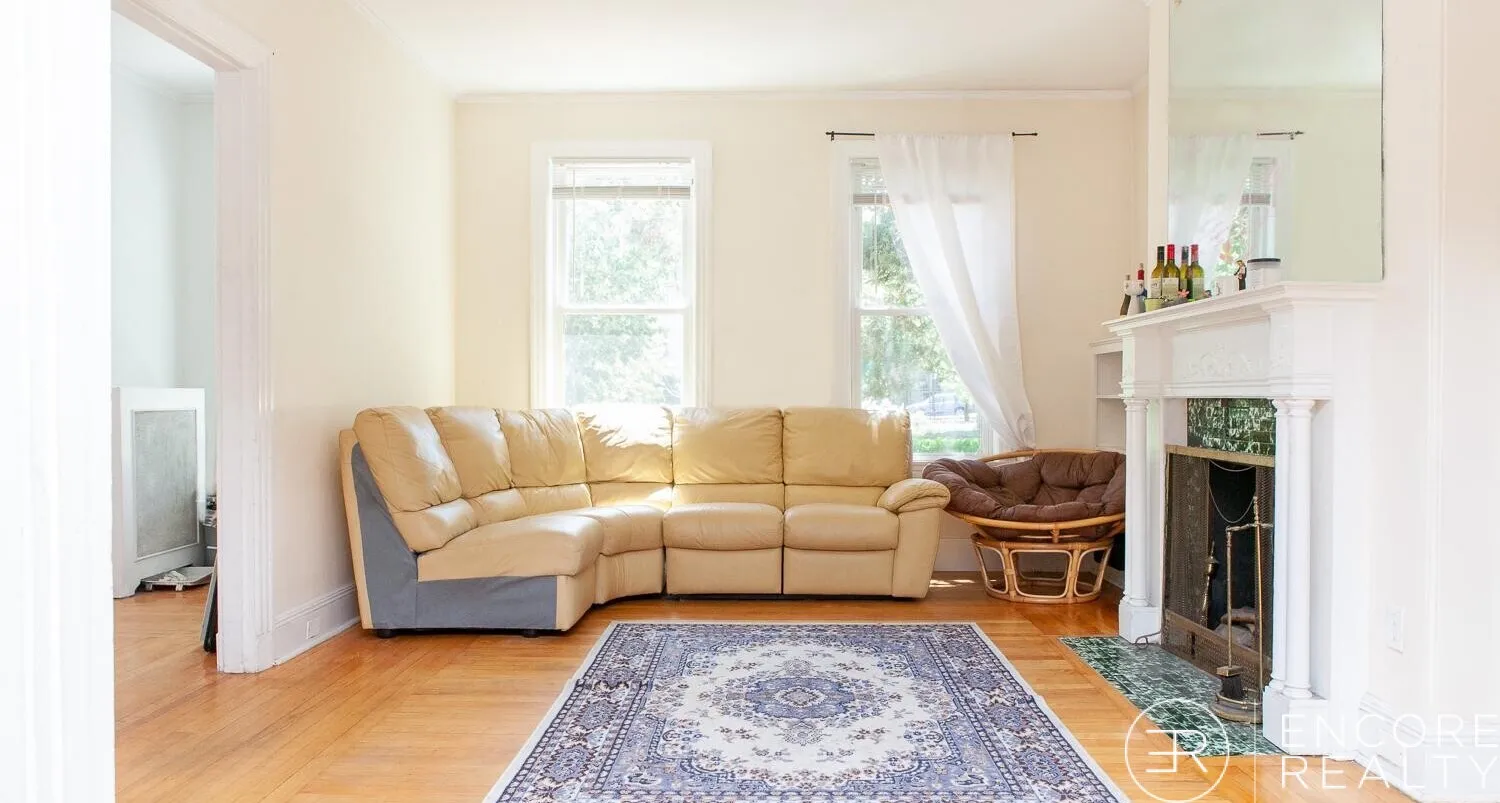 1743 Commonwealth Ave, Brighton