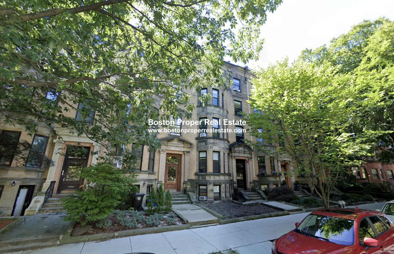 1077 Beacon St, Longwood
