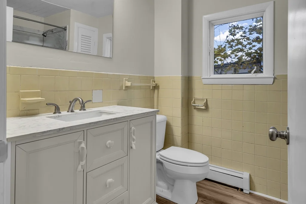 13 Pacific St, Fitchburg