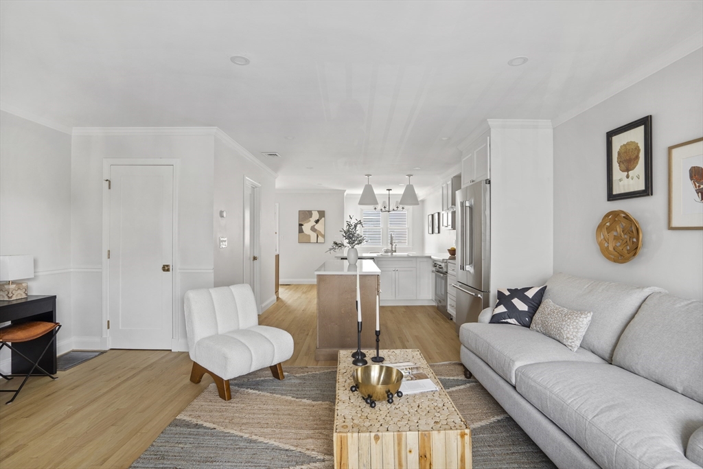 715 E 7th St, South Boston