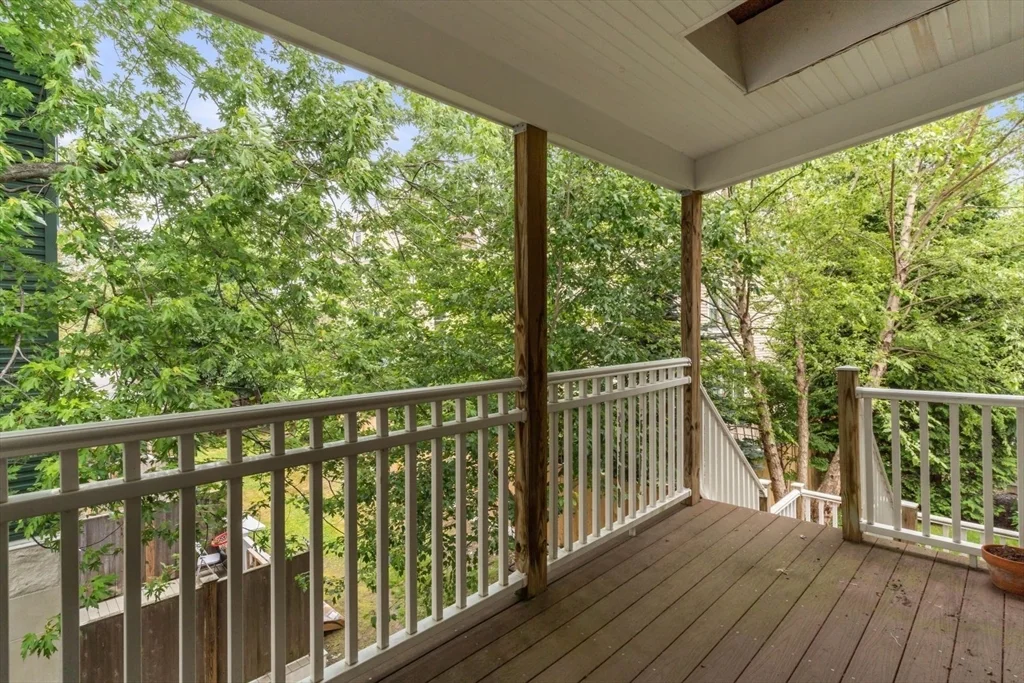 9 Sheridan, Neighborhood Nine