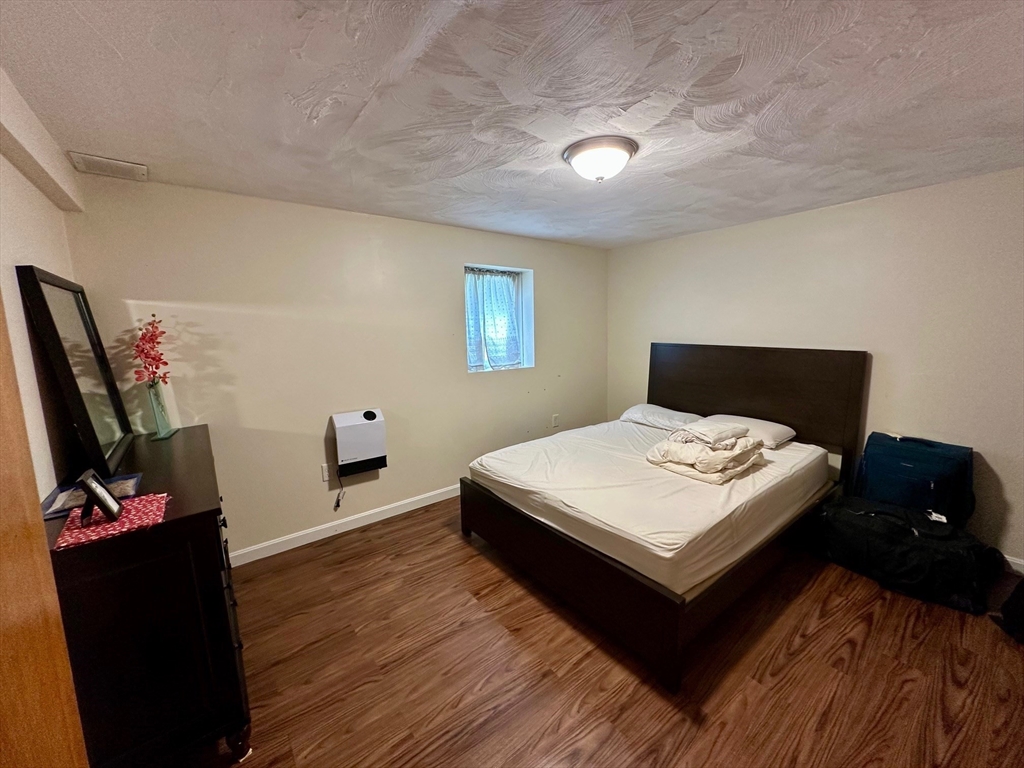 57 Maurice St, Medford