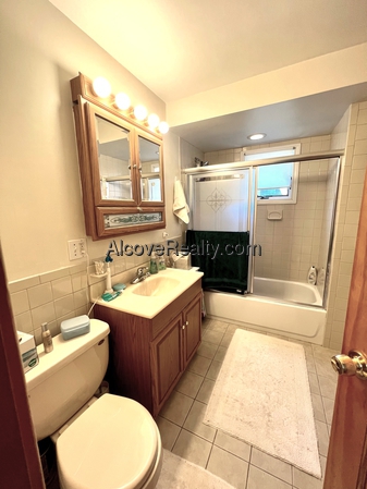 26 Burnham St, Tufts