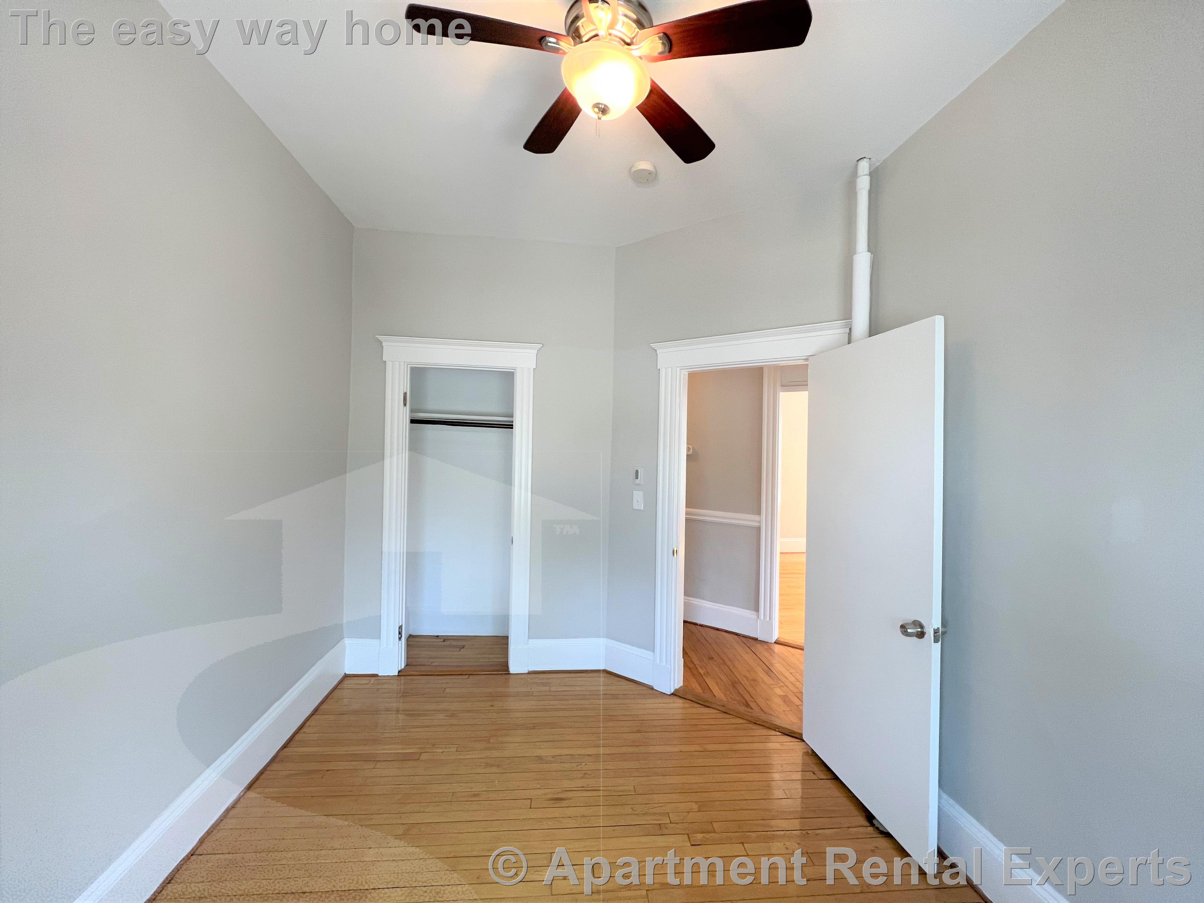 12 Pleasant St, Central Square