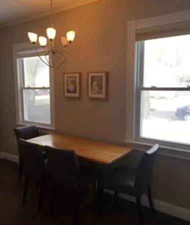 2 Elm, Wellesley