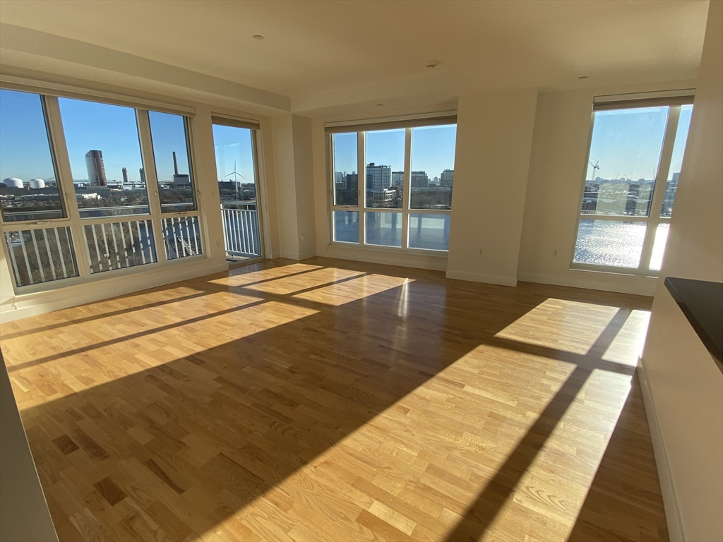 100 Station Landing, Medford