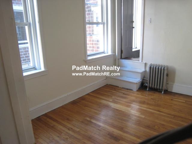 324 Saint Paul St, North Brookline