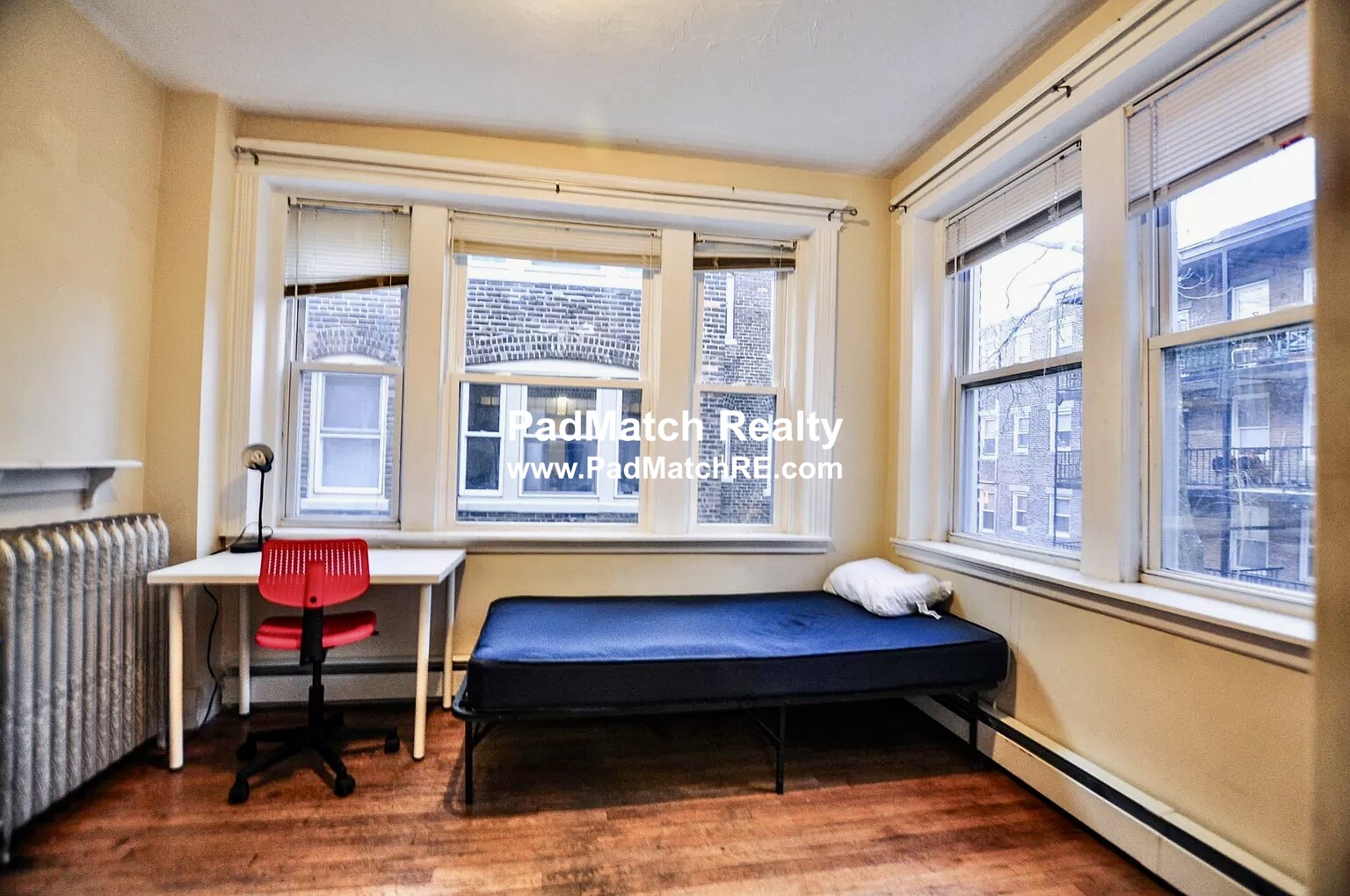 38 Park Vale Ave, Brighton