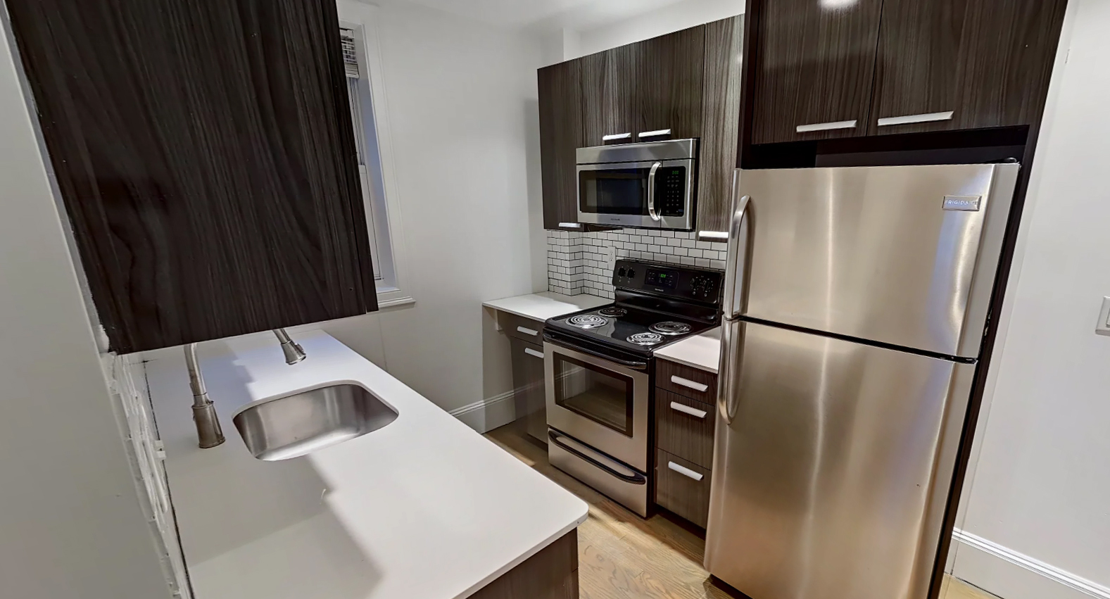 109 Queensberry St, Fenway