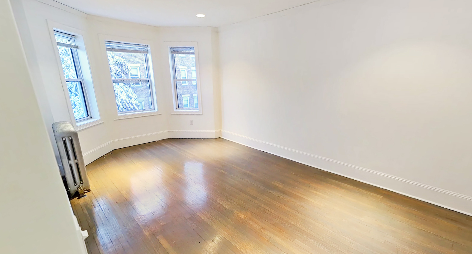 109 Queensberry St, Fenway