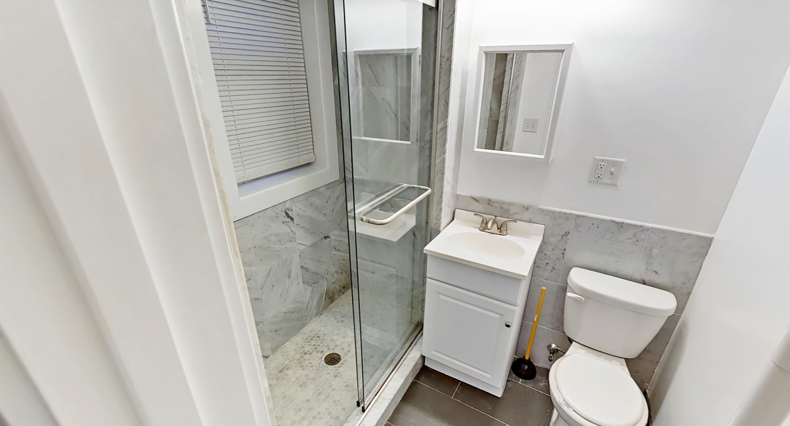 109 Queensberry St, Fenway