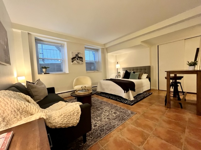 Studio bed, 1 bath apartment for rent at 1802 Massachusetts Ave Unit 4, Porter Square — photo 2 of 5