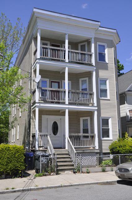 36 Brackett St, Oak Square