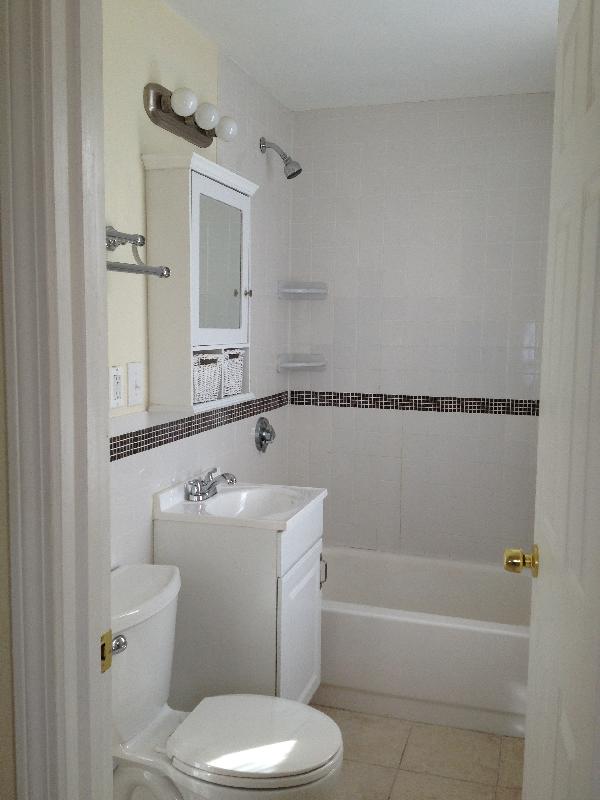 51 Bay State Ave, Powder House Square