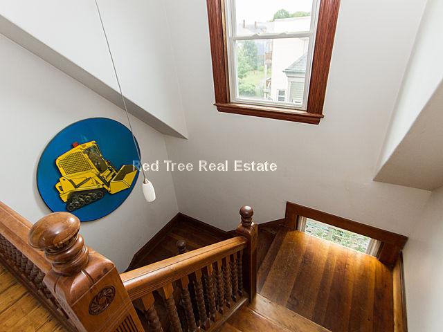 41 Elmore St, Roxbury