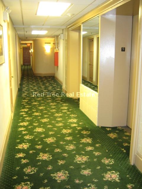 62 Boylston St, Midtown