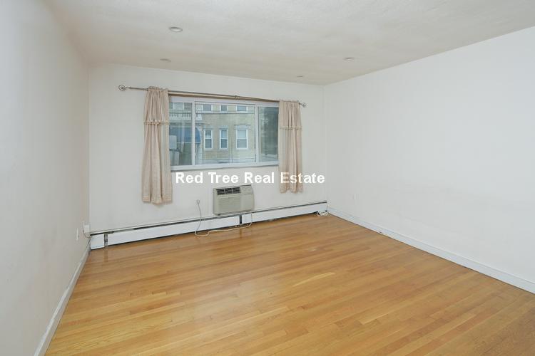 34 Gardner St, Allston