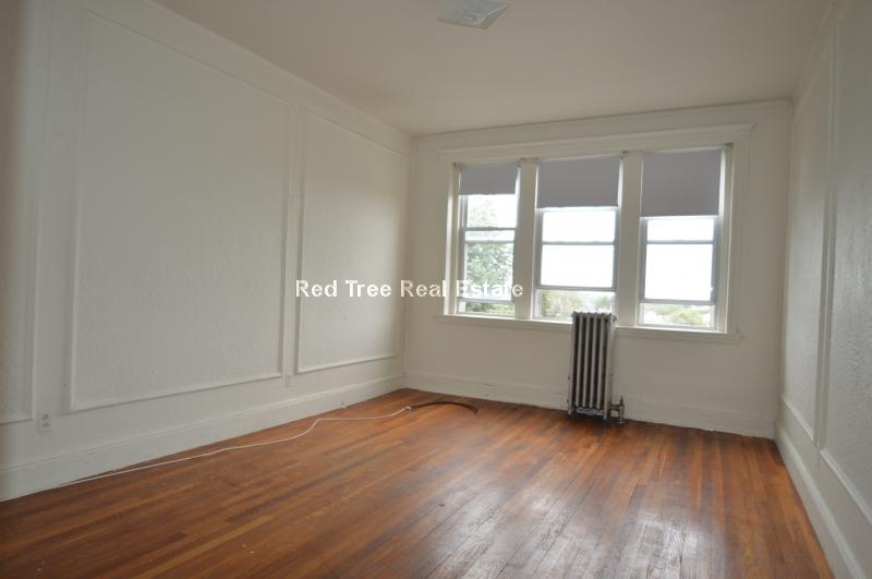 1820 Commonwealth Ave, Brighton