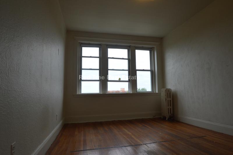 1820 Commonwealth Ave, Brighton