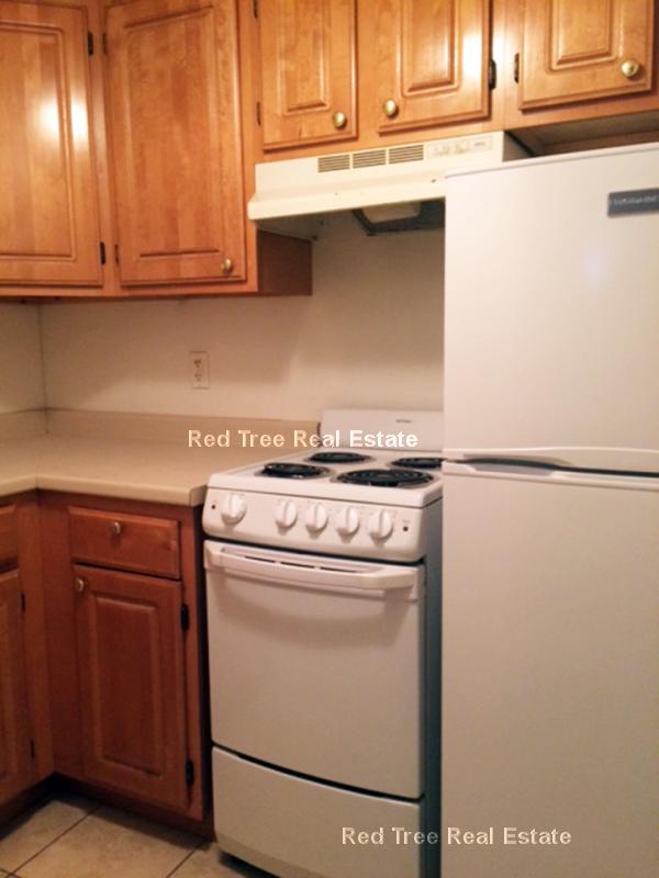 62 Boylston St, Midtown