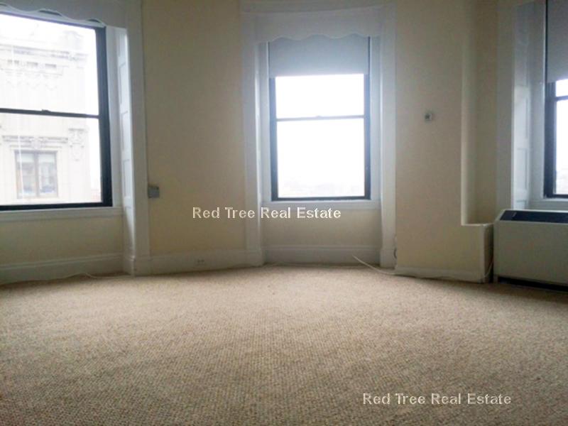 62 Boylston St, Midtown