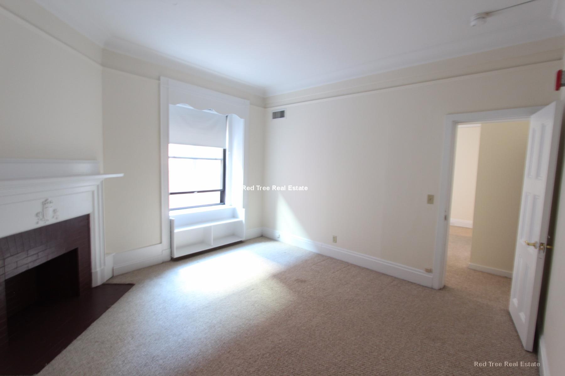 62 Boylston St, Midtown