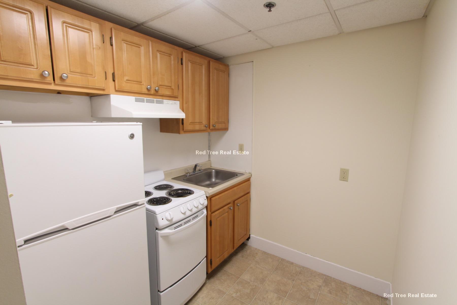 62 Boylston St, Midtown