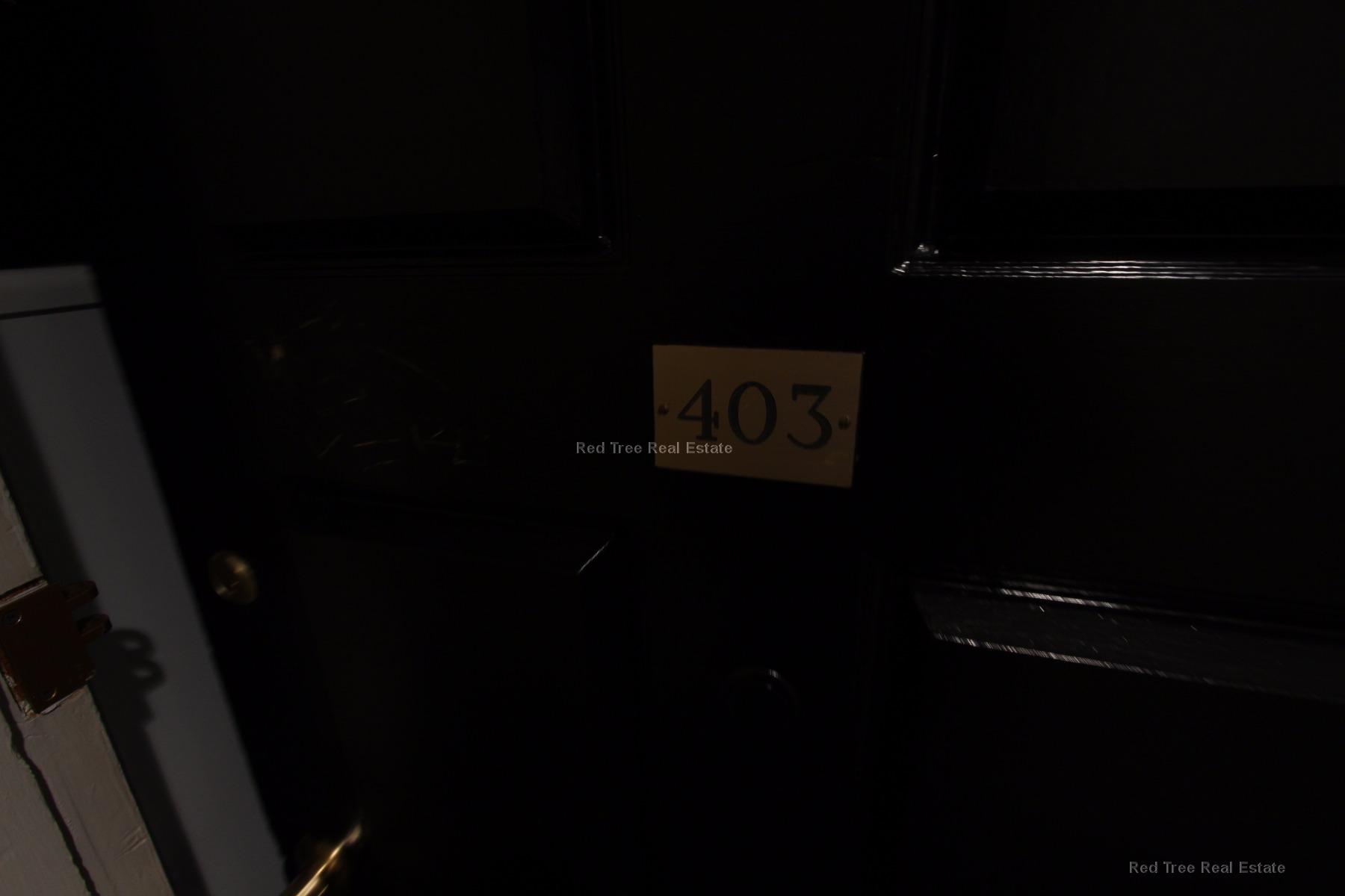 62 Boylston St, Midtown