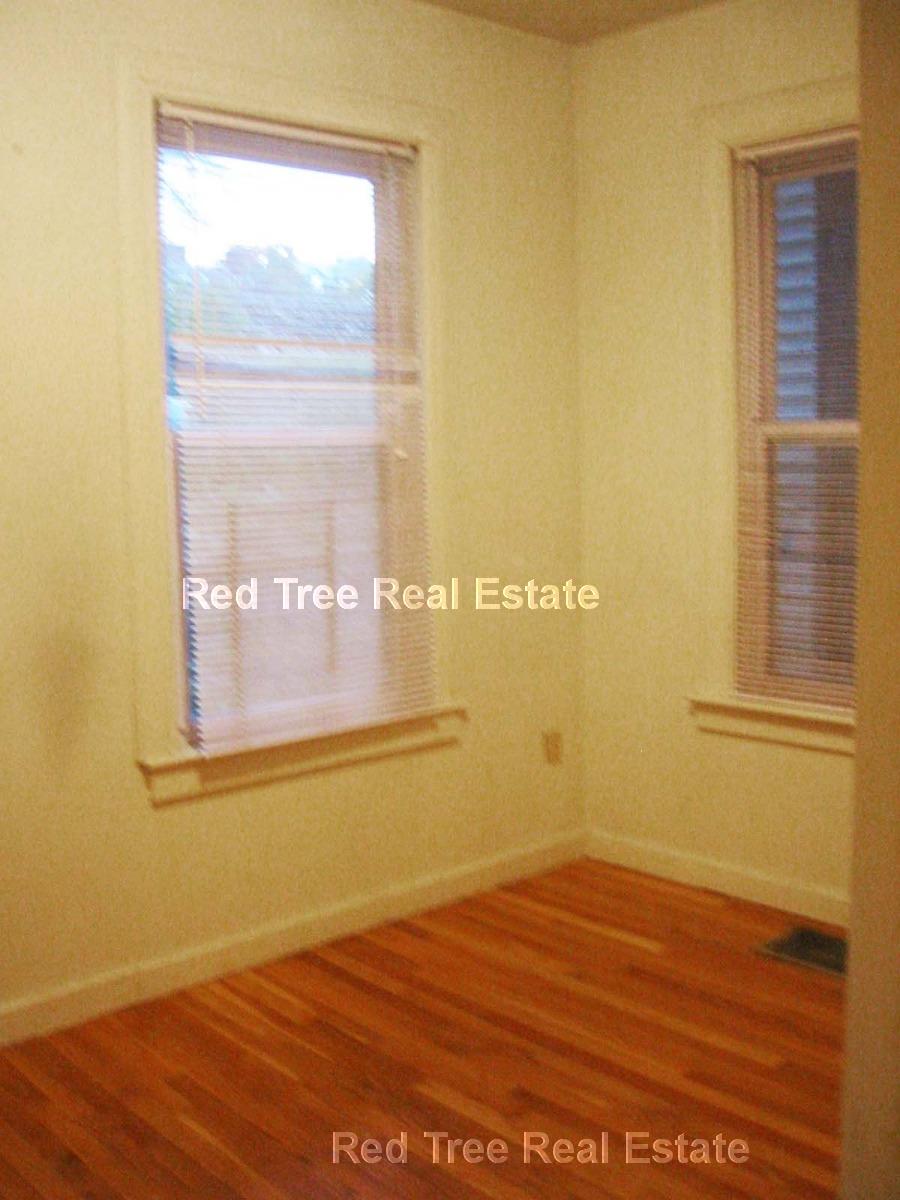 146 Hillside St, Mission Hill